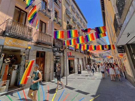 anuncio gay madrid|Guía para encontrar contactos gay en Madrid .